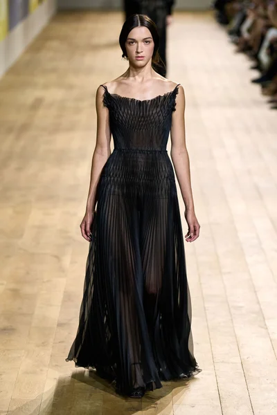 Look 57